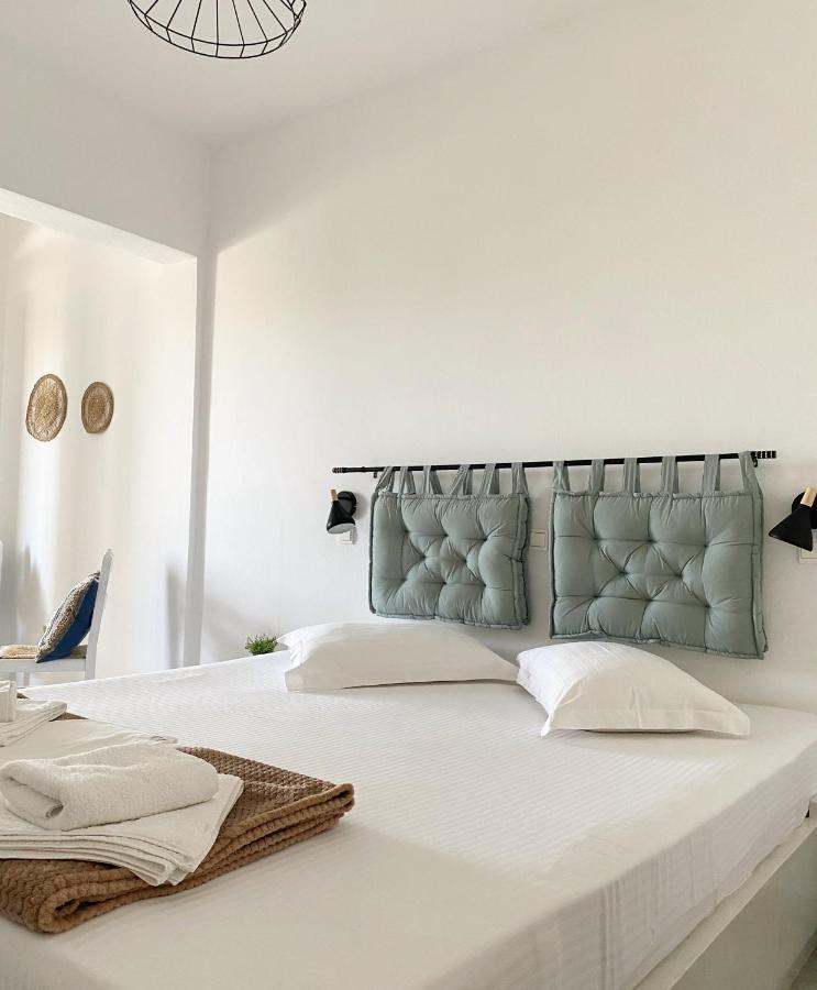 Fikas Hotel Naxos City Exteriör bild