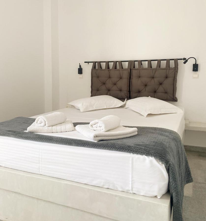 Fikas Hotel Naxos City Exteriör bild