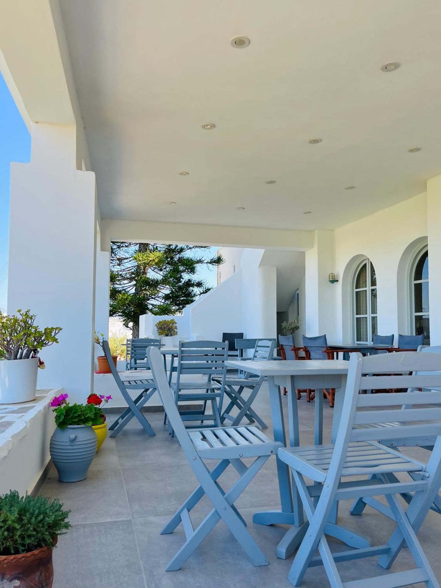 Fikas Hotel Naxos City Exteriör bild